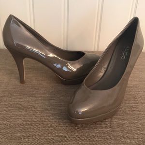 FLASH SALE!!!! Aldo platform heels. Light brown.
